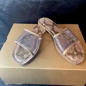 Reptile skin like clear front sandals 🐊
